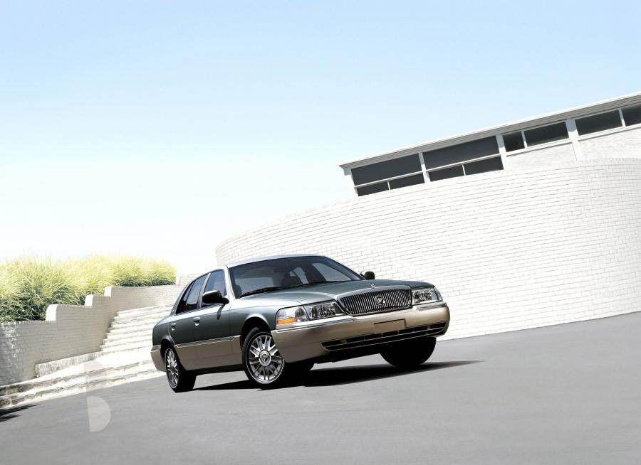  Mercury Grand Marquis 2003 года  (фото 11 из 19)